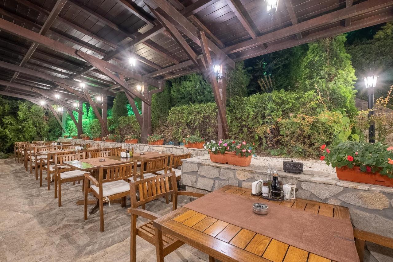 Park Hotel Asenevtsi 벨리코 터르노보 외부 사진
